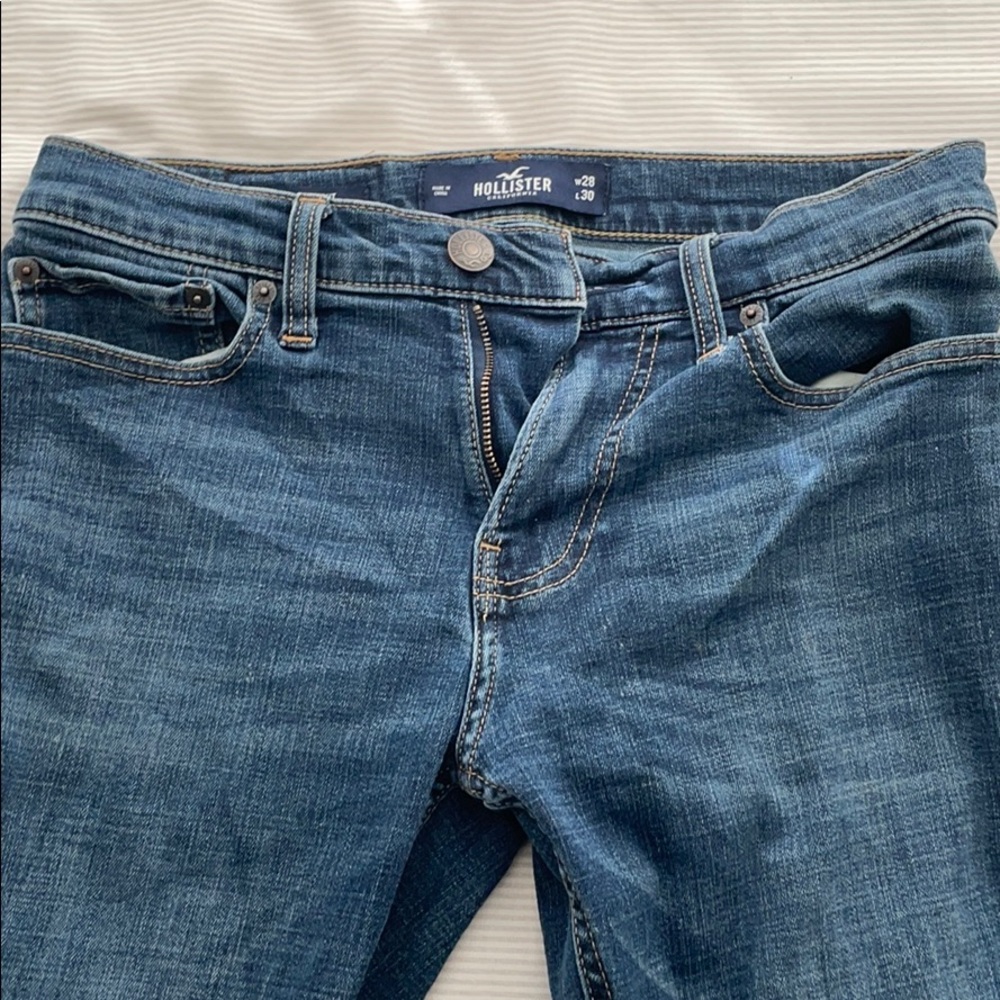 Hollister 28 x 30 Slim Straight Jeans